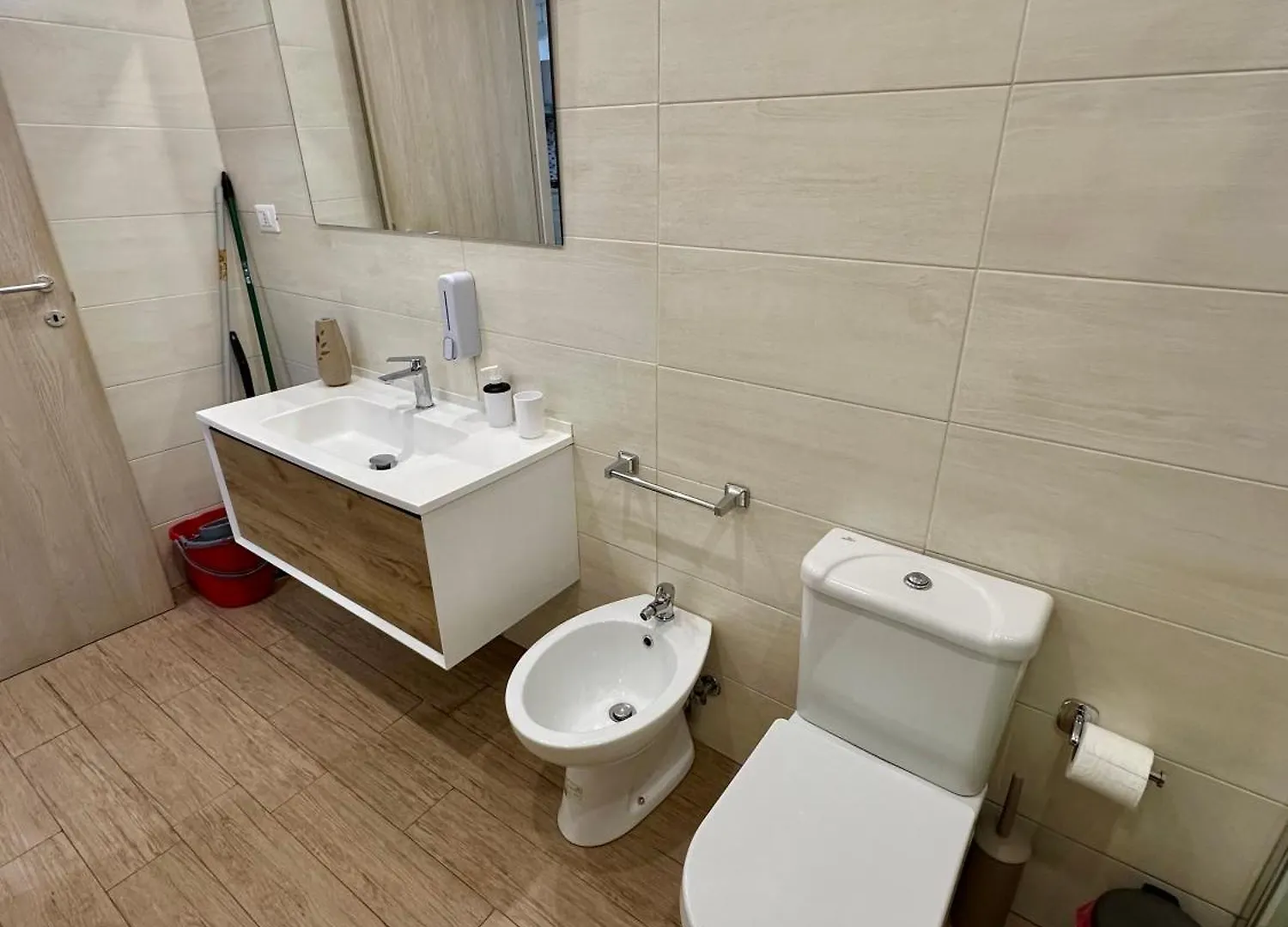 Revel Apartments Central Station To Cinque Terre La Spezia
