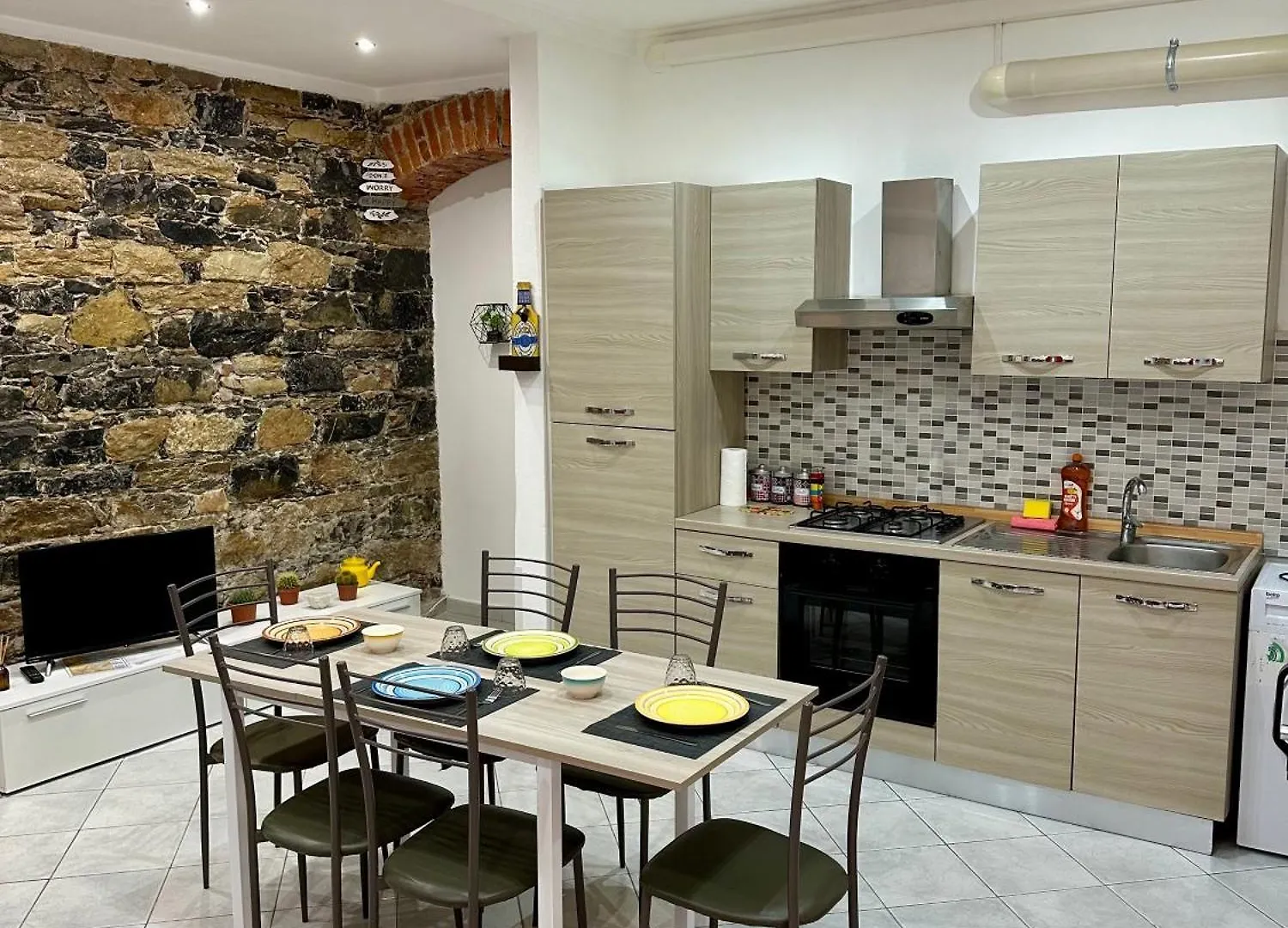 Revel Apartments Central Station To Cinque Terre La Spezia
