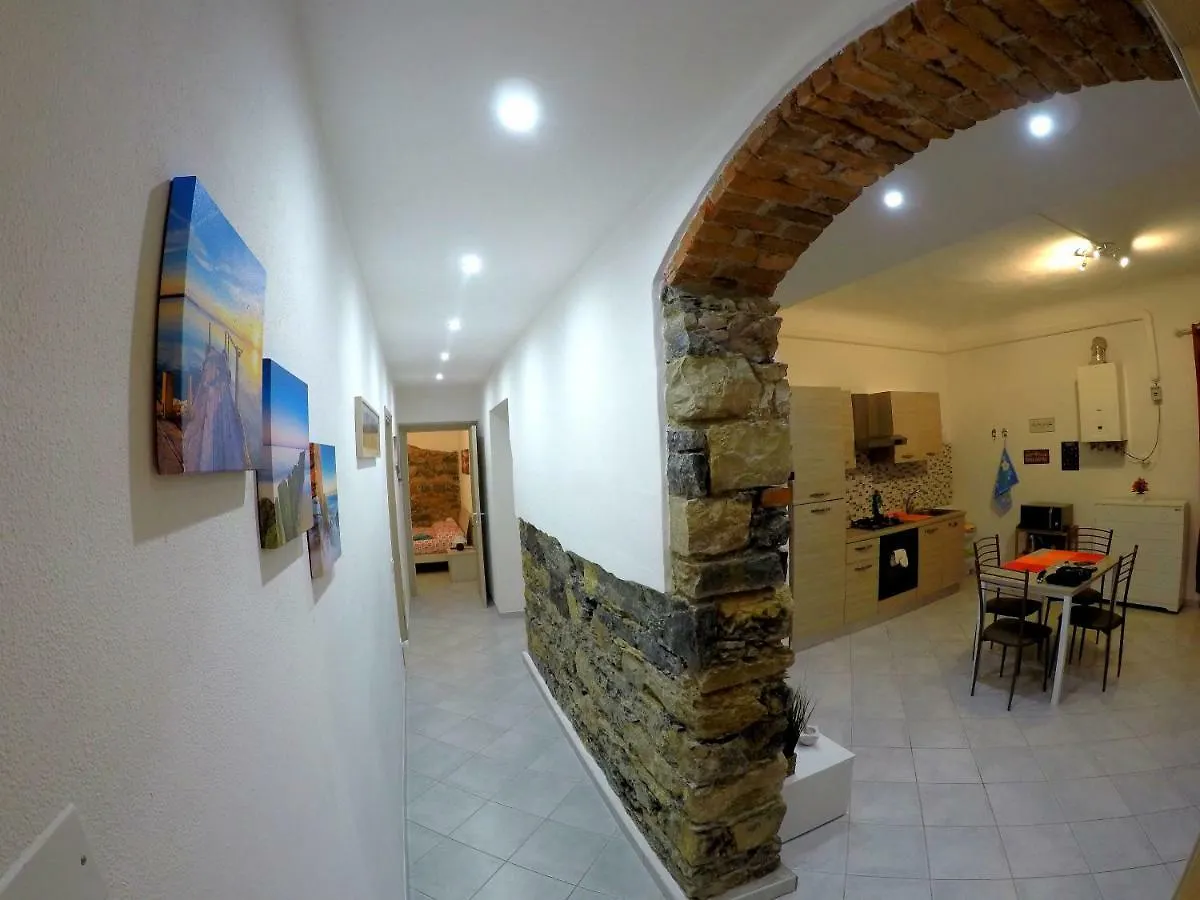 Revel Apartments Central Station To Cinque Terre La Spezia